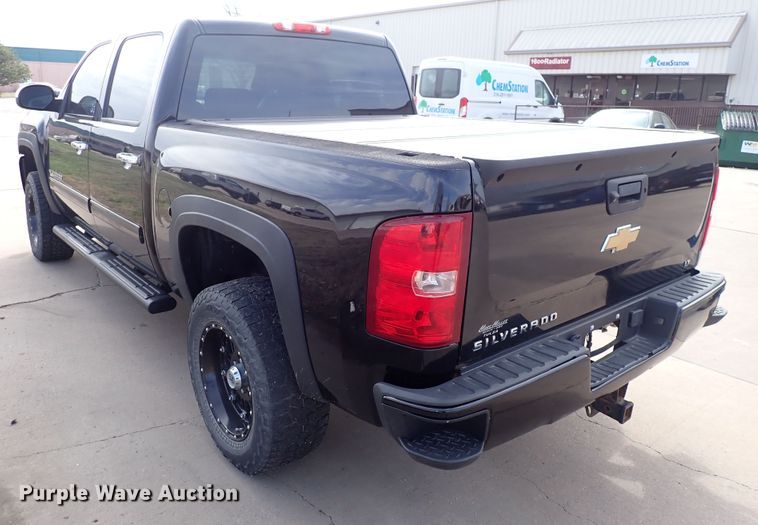 image for item DJ0230 2012 Chevrolet Silverado 1500  Crew Cab pickup truck