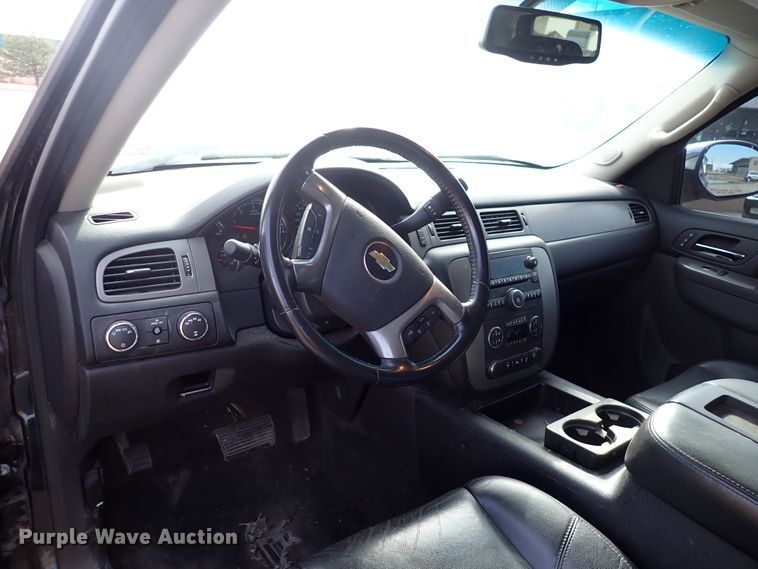 image for item DJ0230 2012 Chevrolet Silverado 1500  Crew Cab pickup truck