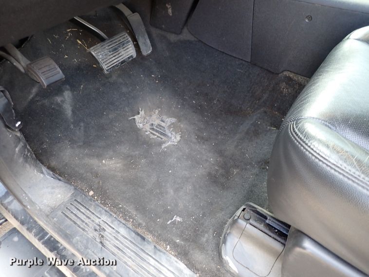 image for item DJ0230 2012 Chevrolet Silverado 1500  Crew Cab pickup truck