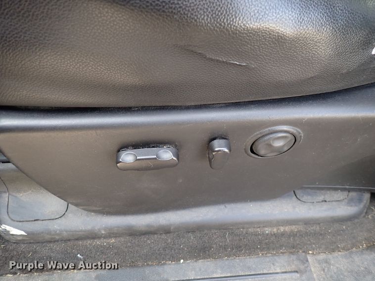 image for item DJ0230 2012 Chevrolet Silverado 1500  Crew Cab pickup truck