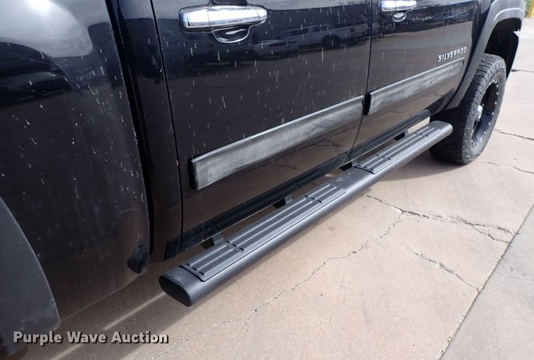 image for item DJ0230 2012 Chevrolet Silverado 1500  Crew Cab pickup truck