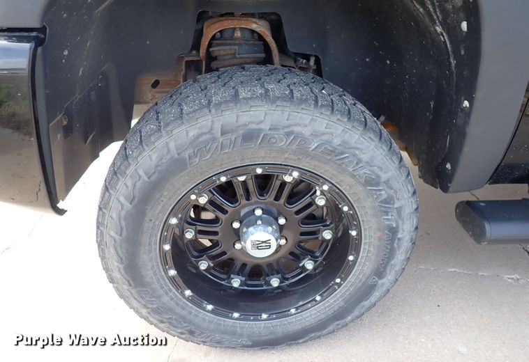 image for item DJ0230 2012 Chevrolet Silverado 1500  Crew Cab pickup truck