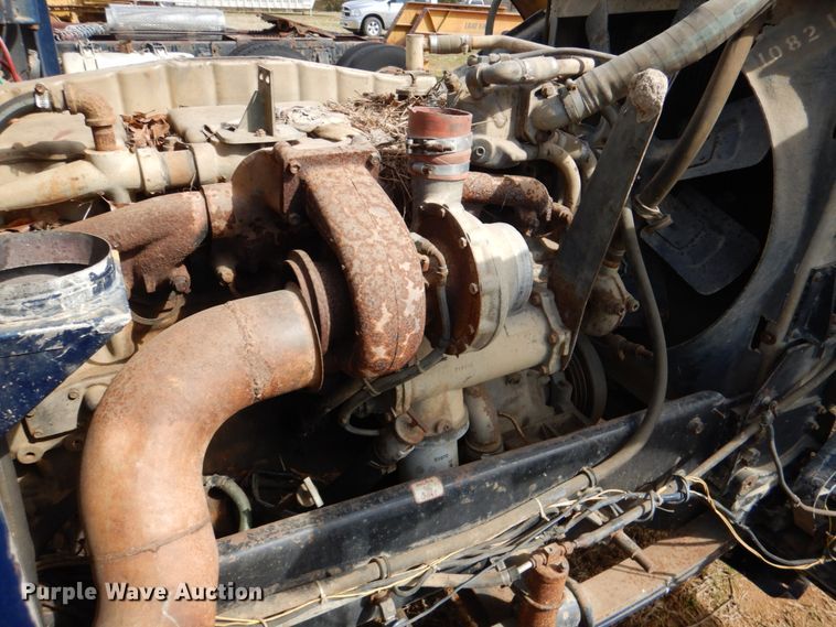 image for item DJ0390 1982 Freightliner FLC  dump truck