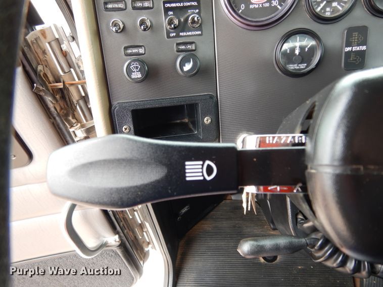 image for item DJ1070 2008 Peterbilt 325  flatbed truck