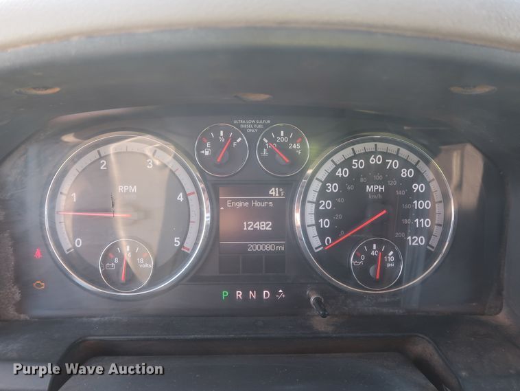 image for item DJ1858 2011 Dodge Ram 5500  flatbed truck