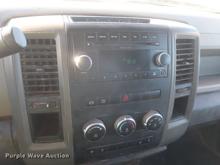 image for item DJ1858 2011 Dodge Ram 5500  flatbed truck