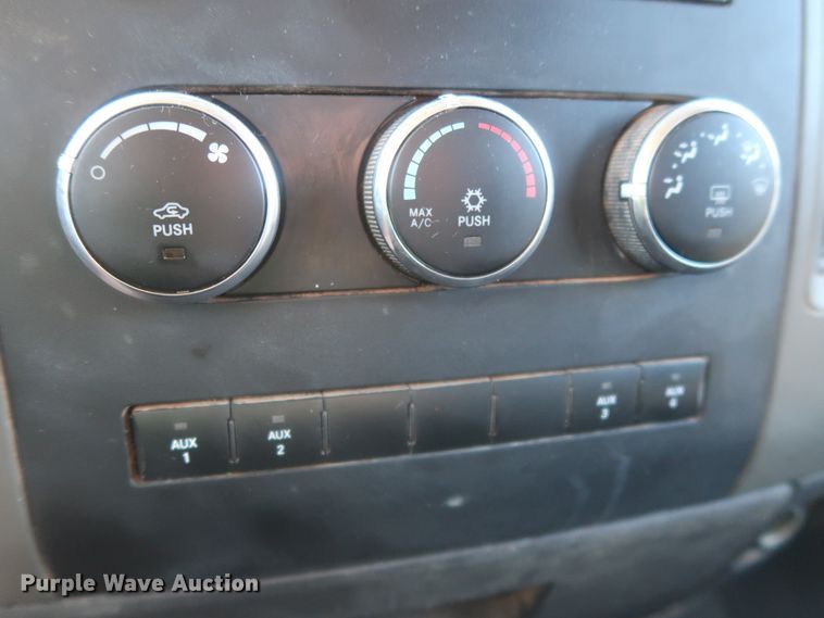 image for item DJ1858 2011 Dodge Ram 5500  flatbed truck