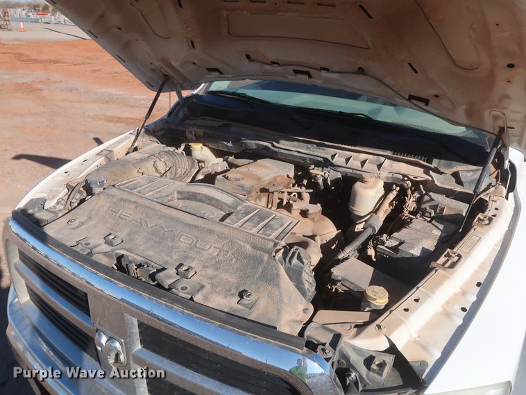 image for item DJ1858 2011 Dodge Ram 5500  flatbed truck