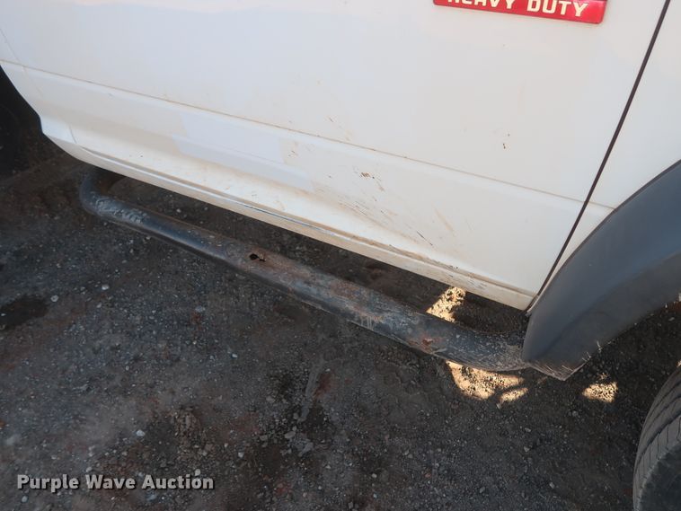 image for item DJ1858 2011 Dodge Ram 5500  flatbed truck