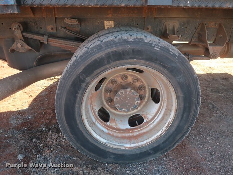 image for item DJ1858 2011 Dodge Ram 5500  flatbed truck