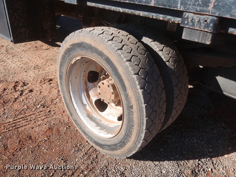 image for item DJ1858 2011 Dodge Ram 5500  flatbed truck