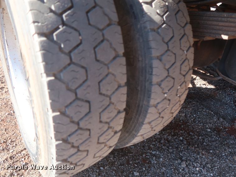 image for item DJ1858 2011 Dodge Ram 5500  flatbed truck