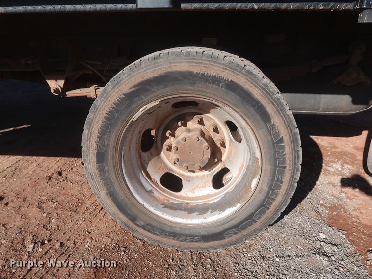 image for item DJ1858 2011 Dodge Ram 5500  flatbed truck