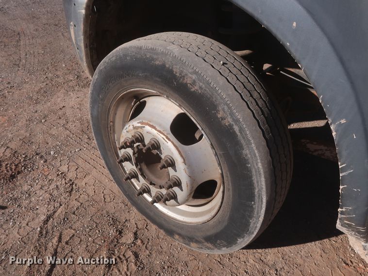 image for item DJ1858 2011 Dodge Ram 5500  flatbed truck