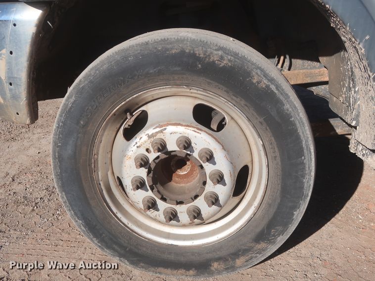 image for item DJ1858 2011 Dodge Ram 5500  flatbed truck