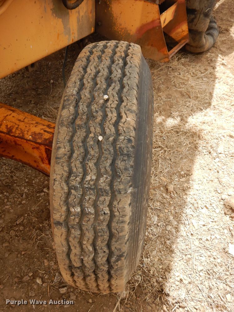 image for item DJ2860 1991 Case 580K Construction King  backhoe