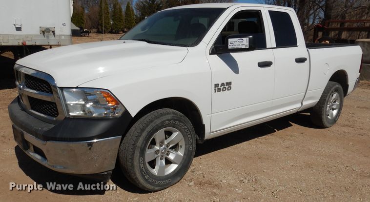 image for item DJ2884 2013 Dodge Ram 1500  Crew Cab pickup truck