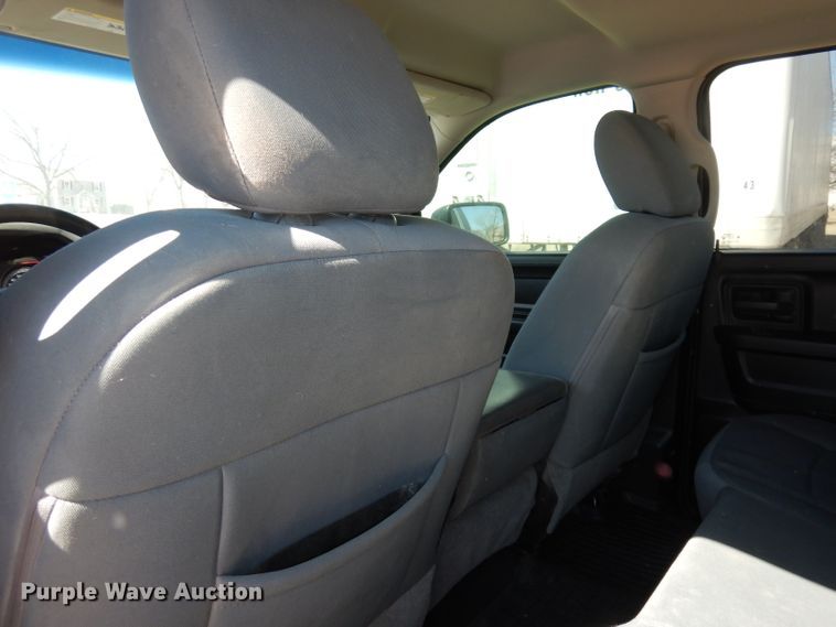 image for item DJ2884 2013 Dodge Ram 1500  Crew Cab pickup truck