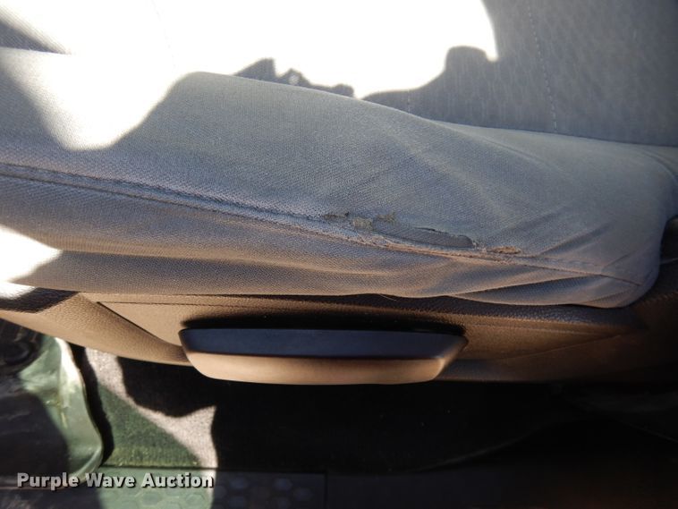 image for item DJ2884 2013 Dodge Ram 1500  Crew Cab pickup truck