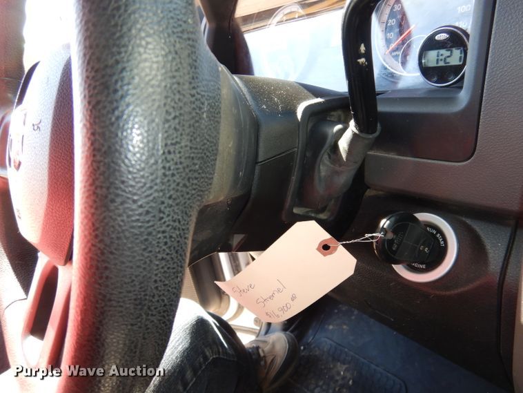 image for item DJ2884 2013 Dodge Ram 1500  Crew Cab pickup truck