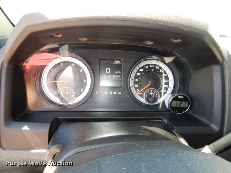 image for item DJ2884 2013 Dodge Ram 1500  Crew Cab pickup truck