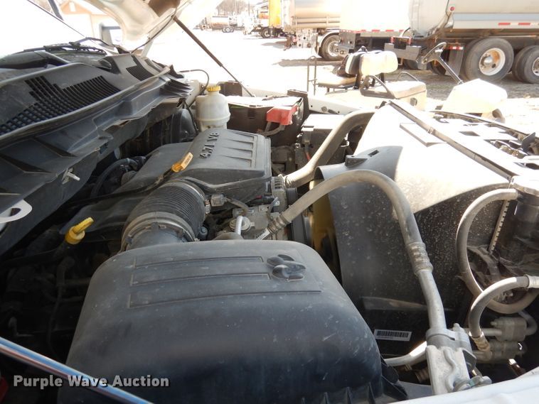 image for item DJ2884 2013 Dodge Ram 1500  Crew Cab pickup truck