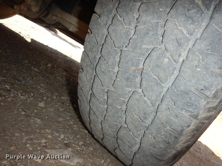 image for item DJ2884 2013 Dodge Ram 1500  Crew Cab pickup truck