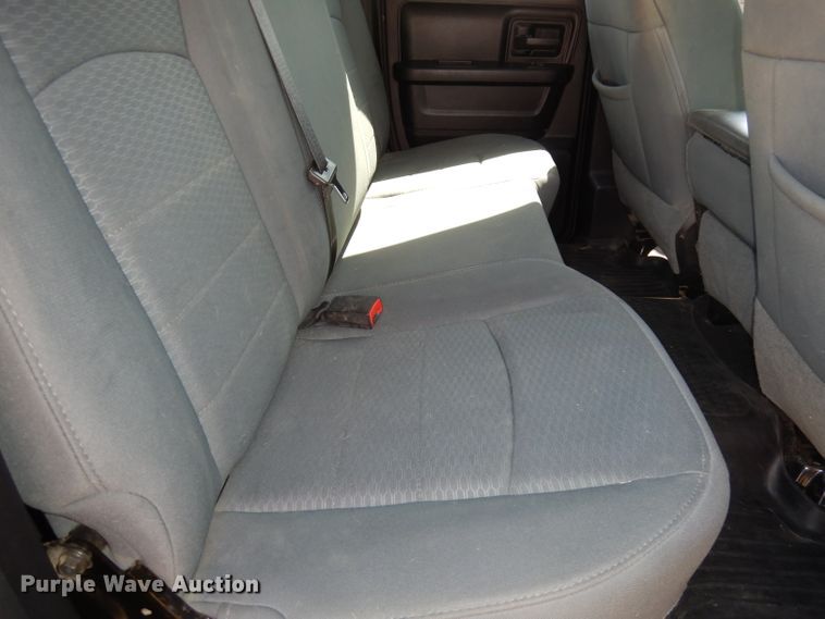 image for item DJ2884 2013 Dodge Ram 1500  Crew Cab pickup truck