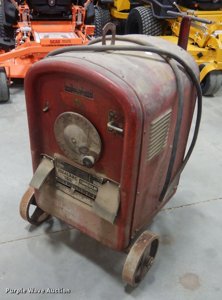 image for item DJ4991 Lincoln Idealarc 250  AC welder