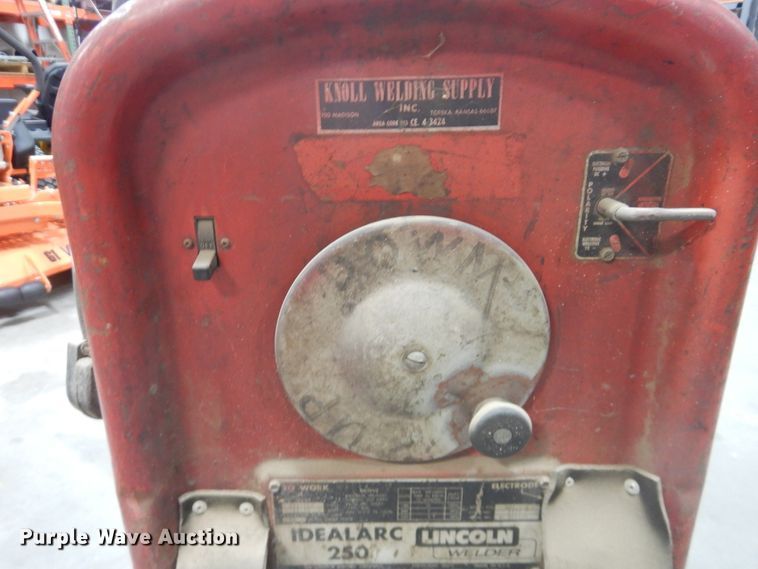 image for item DJ4991 Lincoln Idealarc 250  AC welder