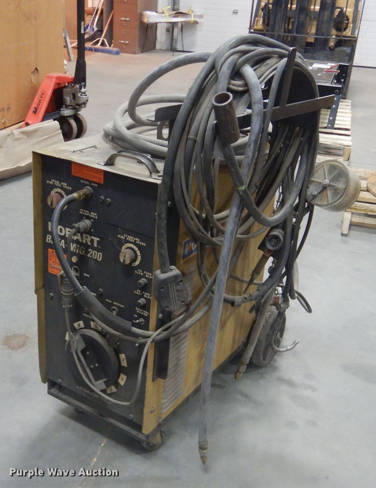 image for item DJ4992 Hobart Beta-Mig 200  mig welder