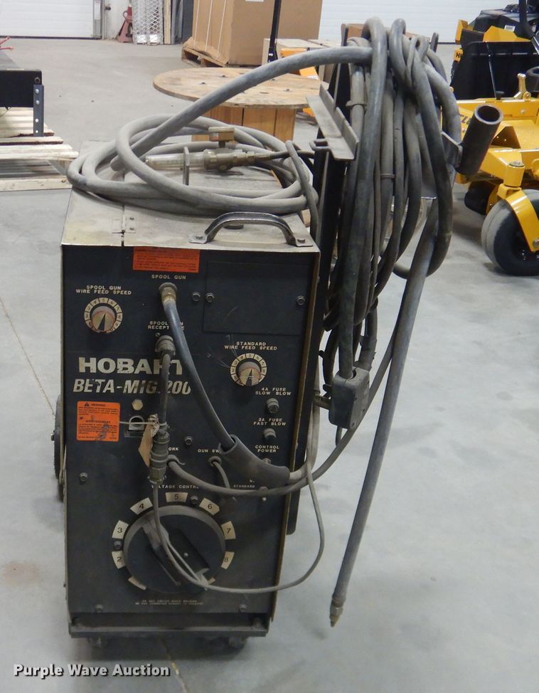 image for item DJ4992 Hobart Beta-Mig 200  mig welder