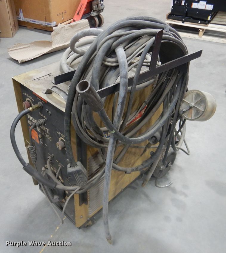 image for item DJ4992 Hobart Beta-Mig 200  mig welder
