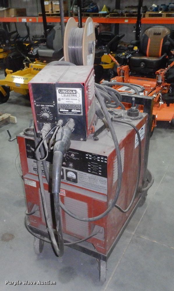 image for item DJ4993 Lincoln R3S-325  arc welder
