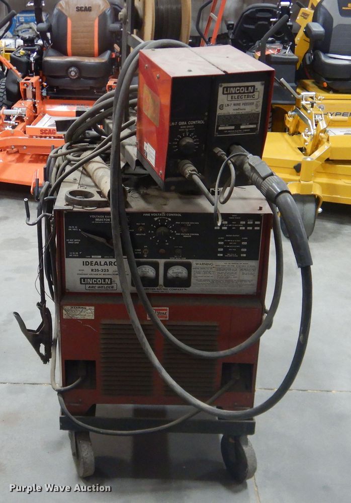 image for item DJ4993 Lincoln R3S-325  arc welder