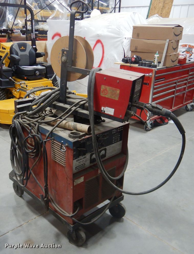 image for item DJ4993 Lincoln R3S-325  arc welder