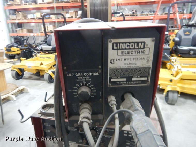 image for item DJ4993 Lincoln R3S-325  arc welder