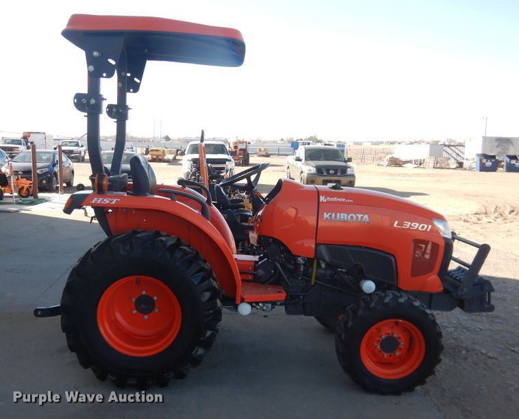 image for item DJ4995 Kubota L3901D  MFWD tractor