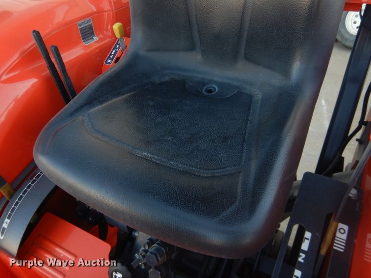 image for item DJ4995 Kubota L3901D  MFWD tractor