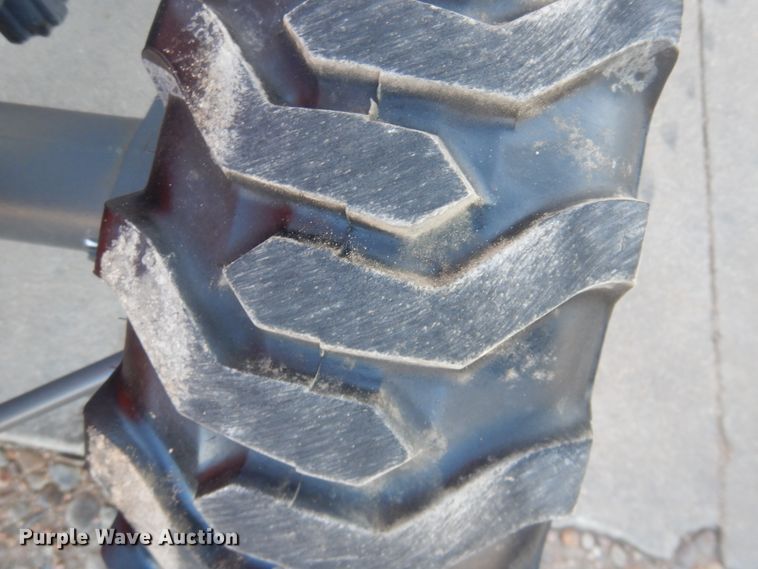 image for item DJ4995 Kubota L3901D  MFWD tractor