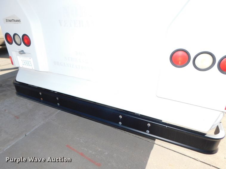 image for item DJ5973 2010 Ford E450 Super Duty  shuttle bus