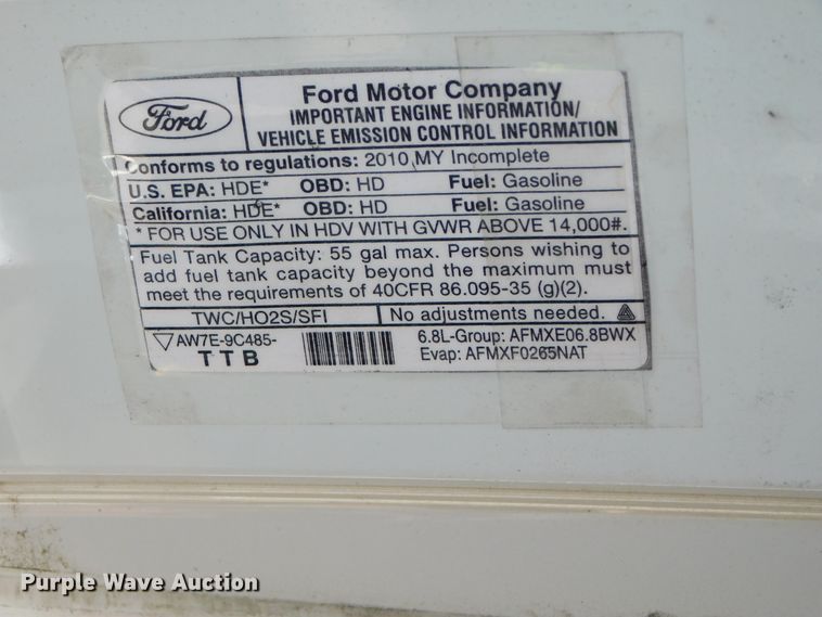 image for item DJ5973 2010 Ford E450 Super Duty  shuttle bus