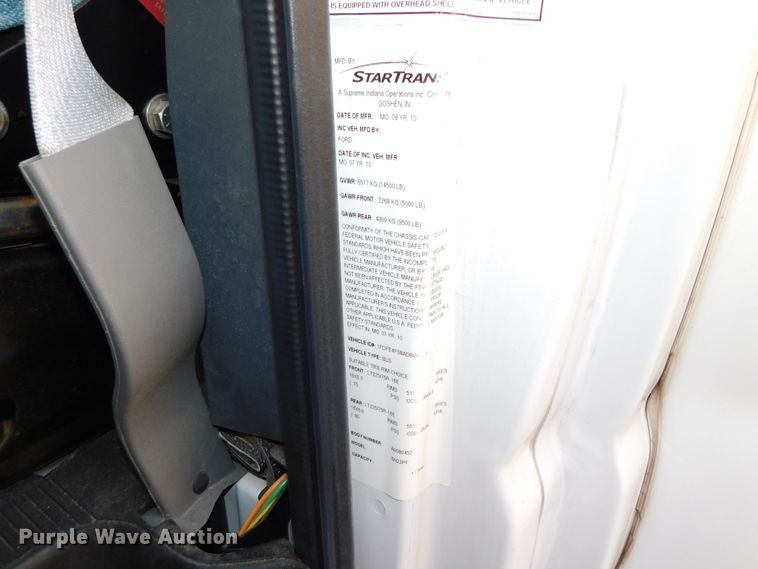 image for item DJ5973 2010 Ford E450 Super Duty  shuttle bus