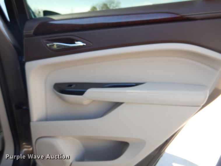 image for item DJ8710 2015 Cadillac SRX  SUV