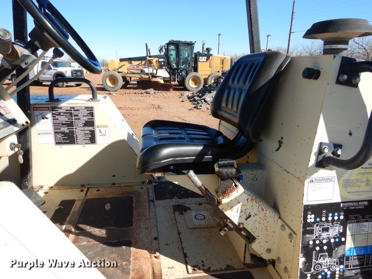 image for item DJ8834 Ingersoll Rand RT-706H  forklift