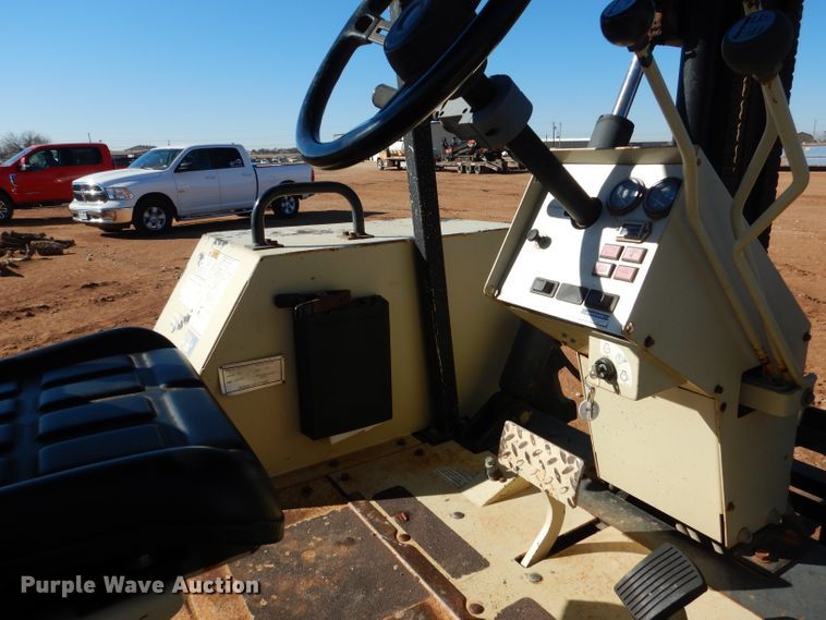 image for item DJ8834 Ingersoll Rand RT-706H  forklift