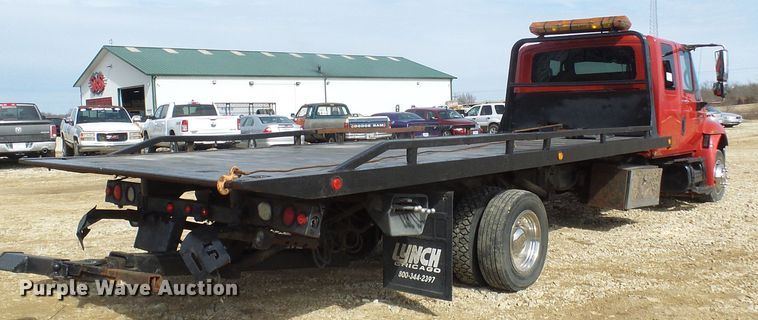 image for item DL0804 2003 International 4300  rollback truck