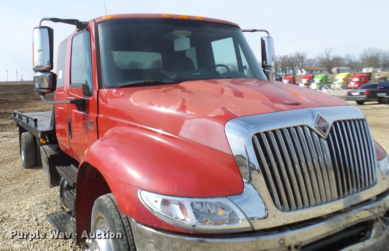 image for item DL0804 2003 International 4300  rollback truck