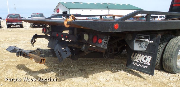 image for item DL0804 2003 International 4300  rollback truck