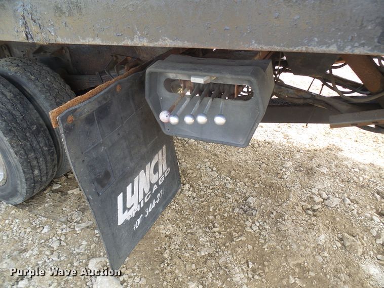 image for item DL0804 2003 International 4300  rollback truck